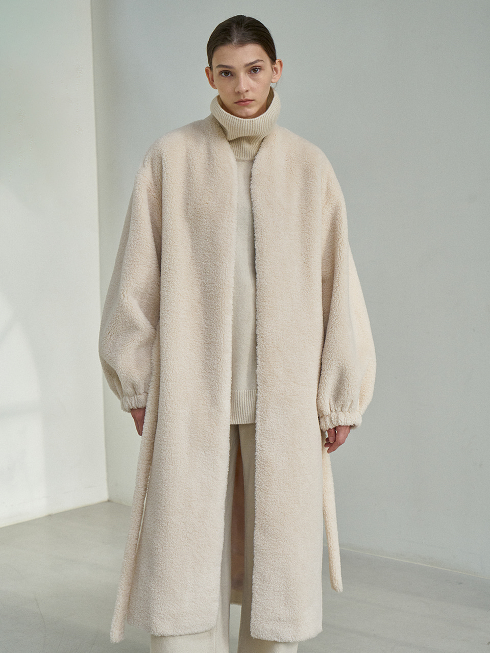 Eco fur nocollar robe coat ivory